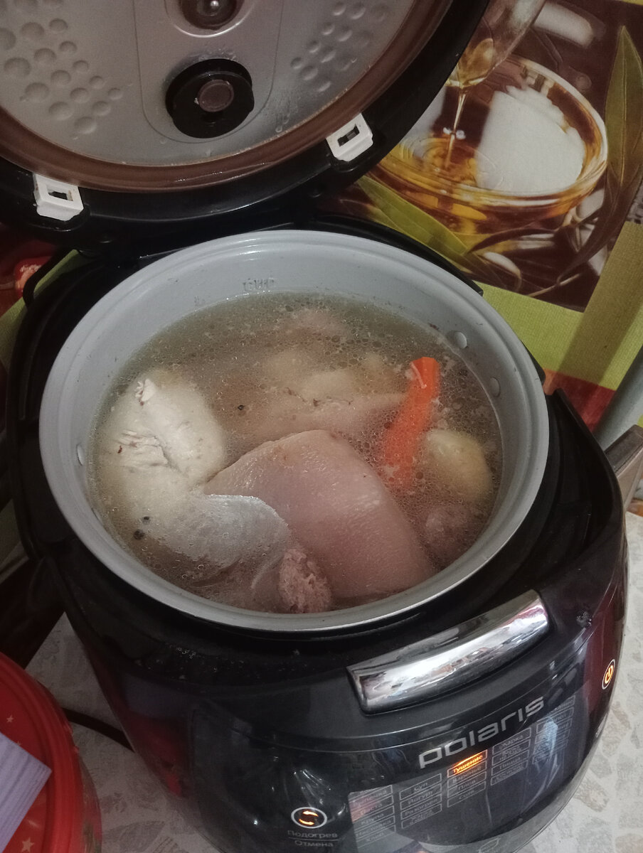 Фото мое. Варится холодец.