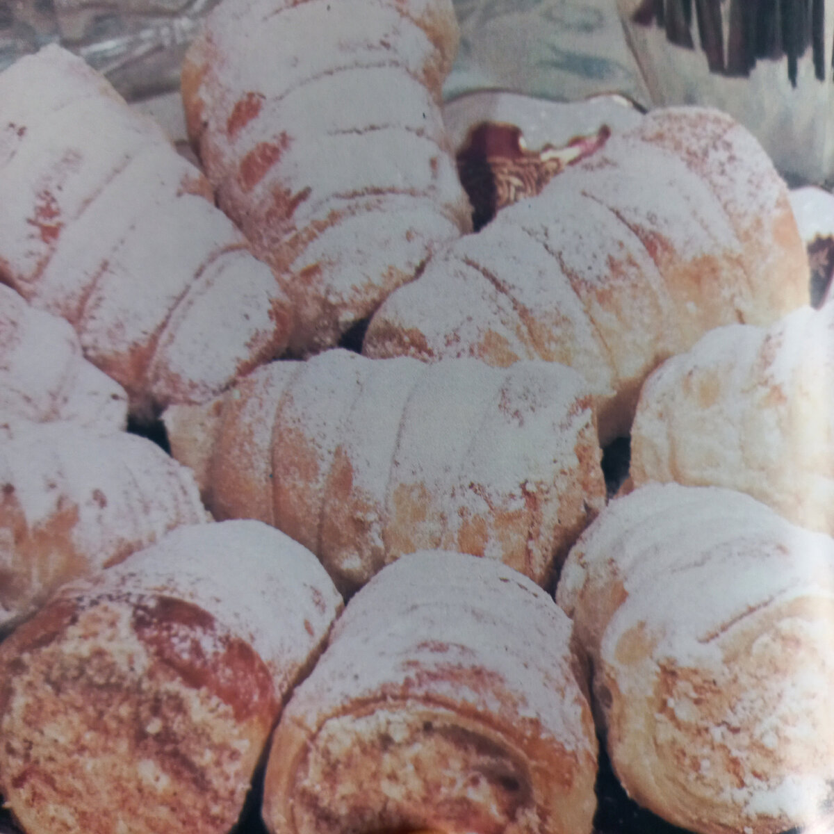 Фото из "Книги о вкусной и здоровой пище" 1988 года. До сих пор пользуюсь этой книгой.