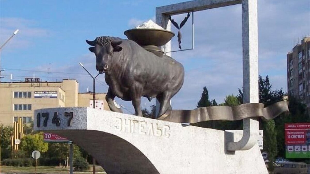    Парк в центре, аквапарк, бассейны: жители Энгельса сказали, чего не хватает городуНовости Саратова и области – Сетевое издание «Репортер64»