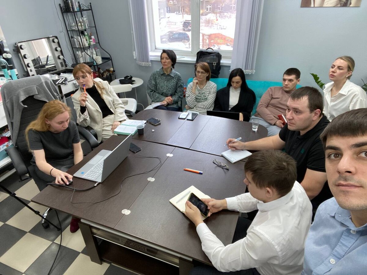 Планерка в компании KOROLKOVA