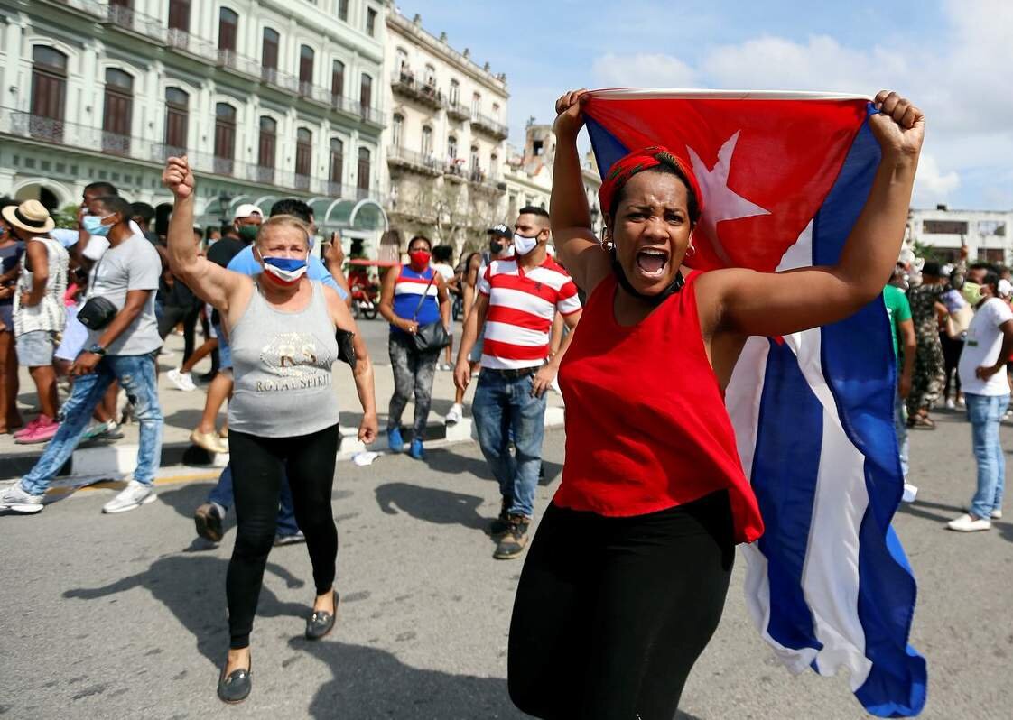 площадь поверхности куба равна. куба революция 2021. кубы арт. 54 куба. пальма реал варадеро.