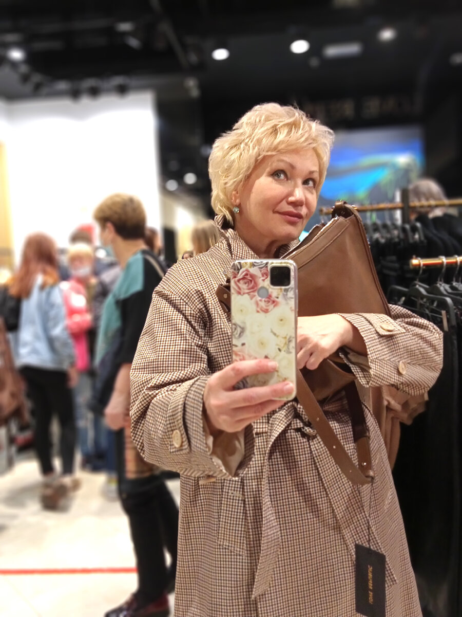 Love Republic, Цена 8000 