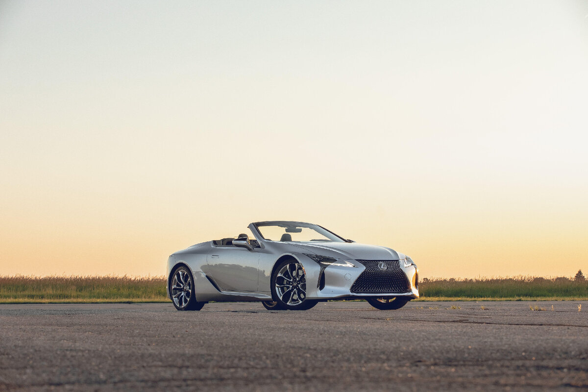 Lexus lc500 White HD