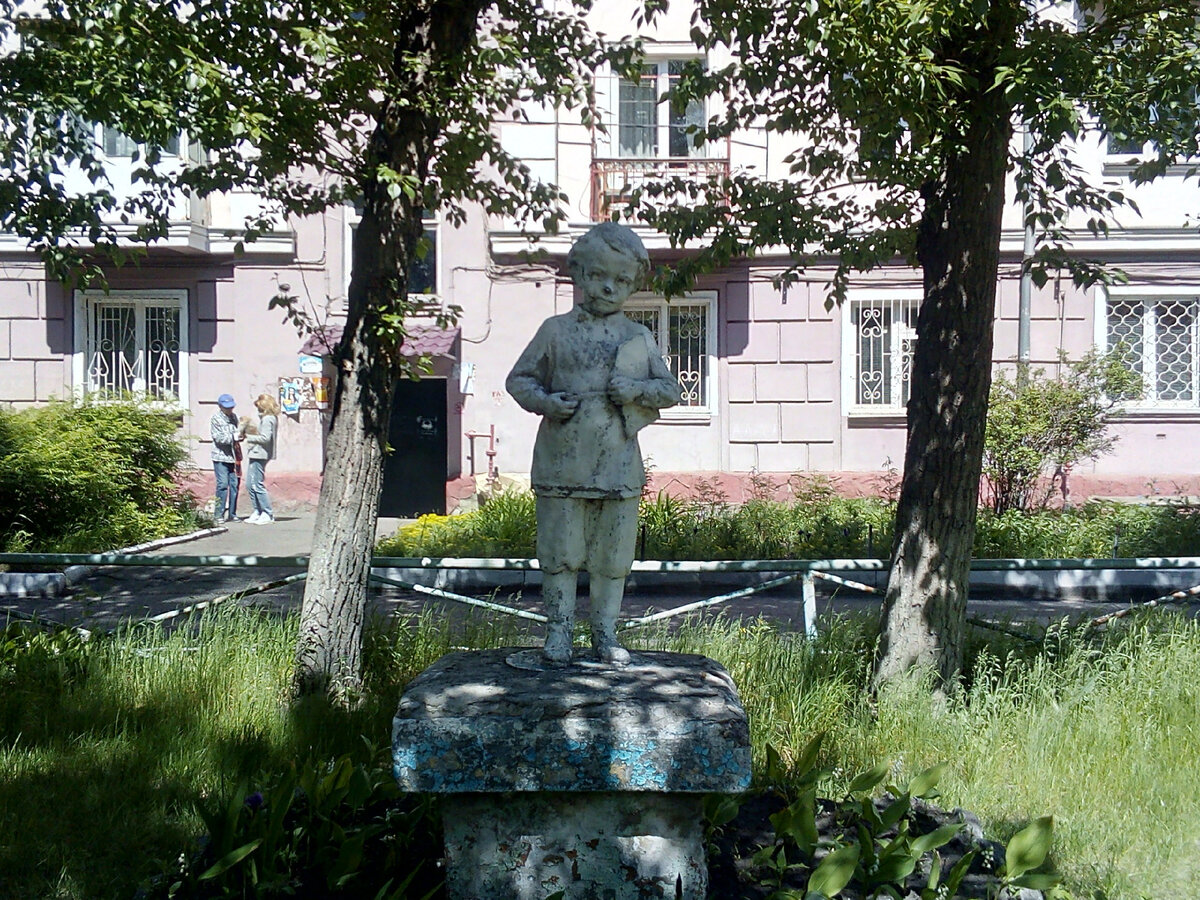 Маленький Володя Ульянов-Ленин