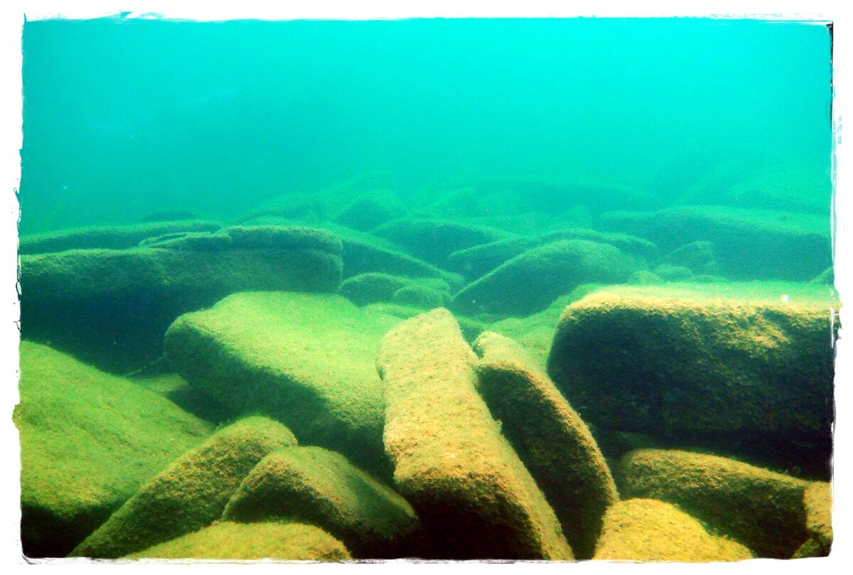 Дно озера Тургояк