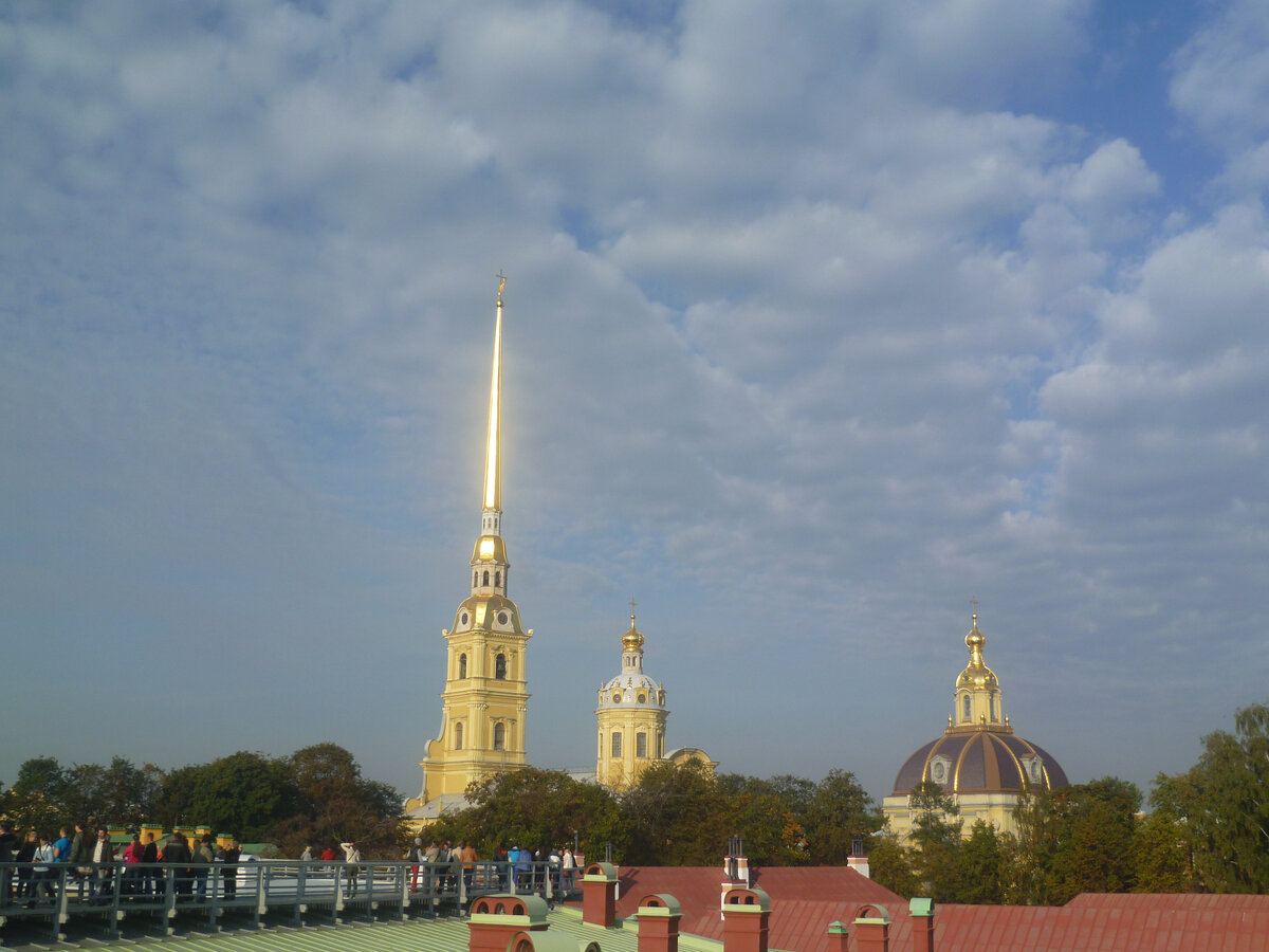 Петропавловская крепость в сентябре