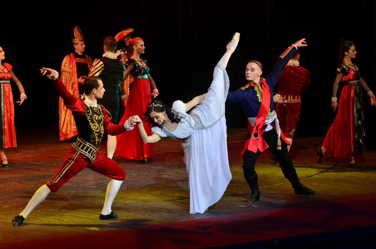 Рок-опера-балет «Юнона и Авось» // Фото со страницы музтеатра Крыма в ВКонтакте