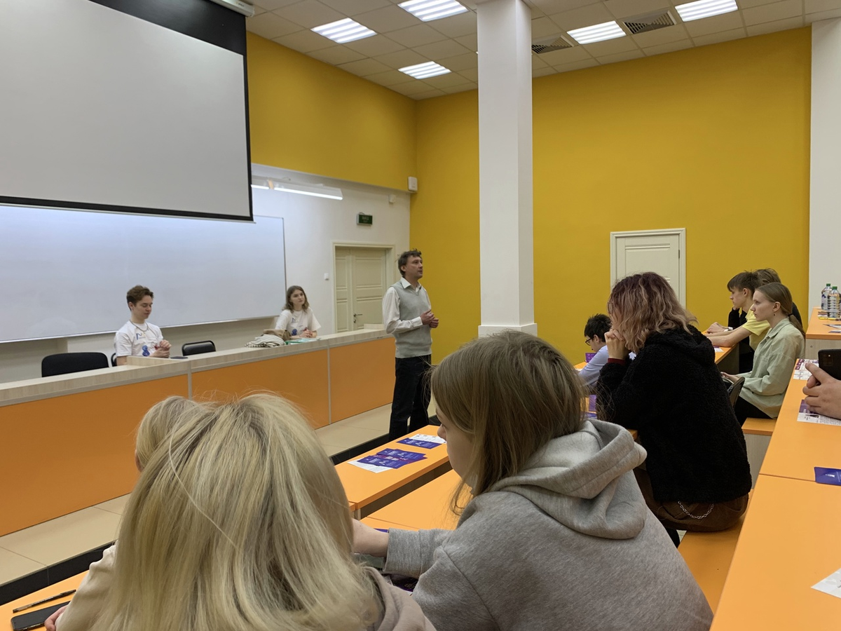 Фото из группы https://vk.com/math_yargu