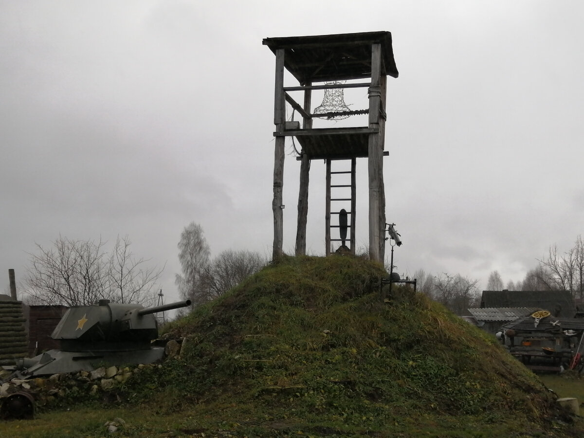 На территории музея боевой славы "Железные витязи". Фото автора