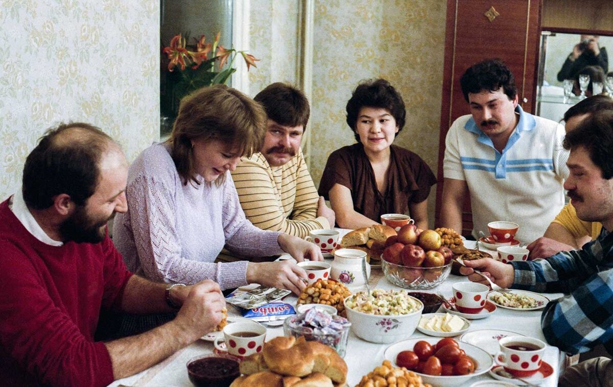 Коммунальные платежи сжирают ощутимую часть бюджета современной российской семьи.-4