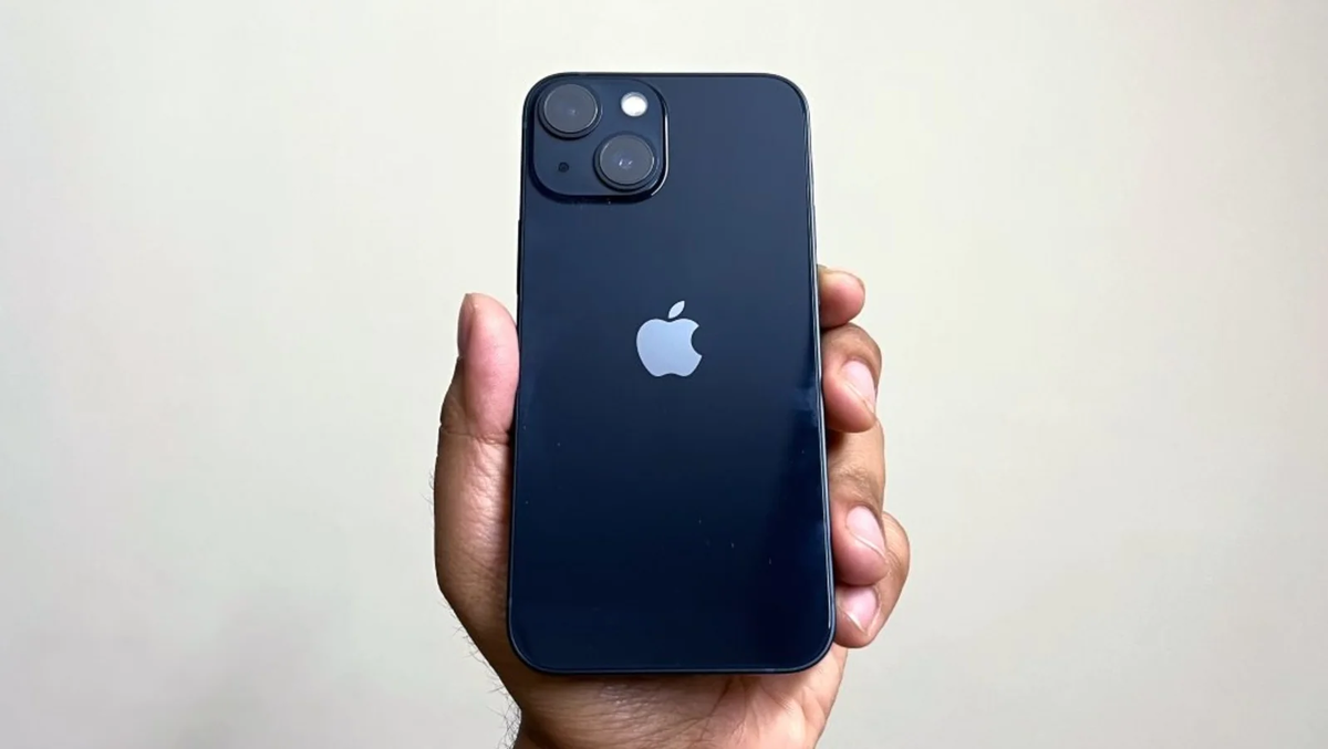 Как выглядит 13 айфон черный Какой IPhone будет актуален на 2023 год? Какой выбрать и не жалеть? inTech Дзен