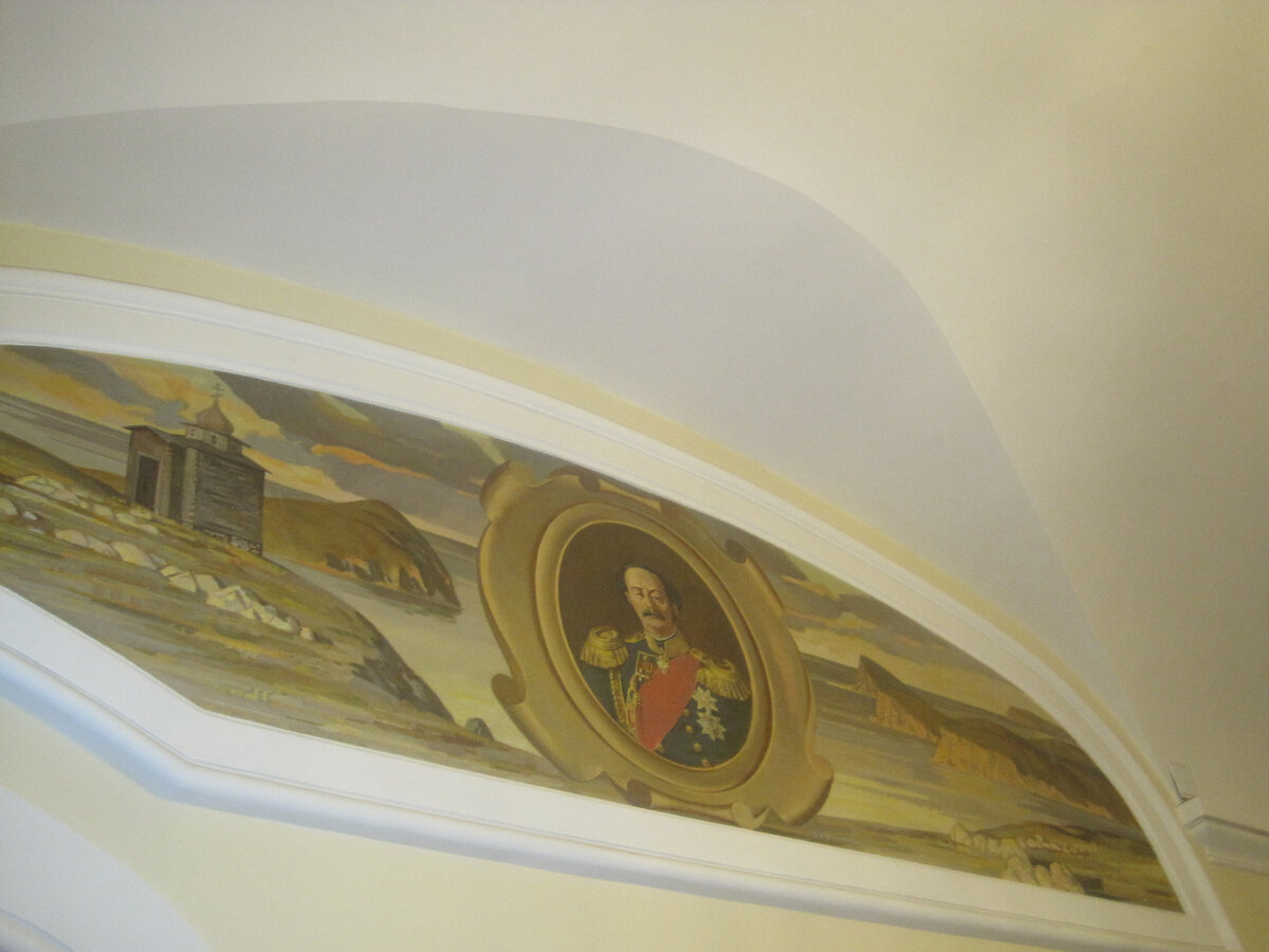 Кто конкретно напугал барышню, я за давностью лет не помню