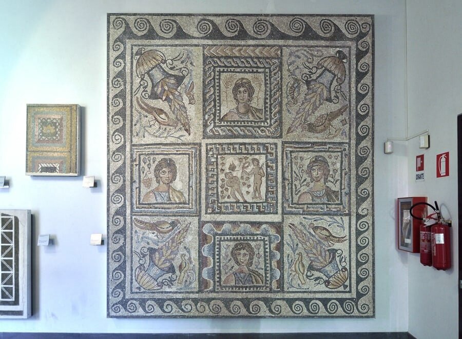 Римская мозаика в музейной экспозиции