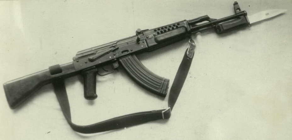 Упрощенный АКМ, 1960 год. Фото с сайта: warspot.ru