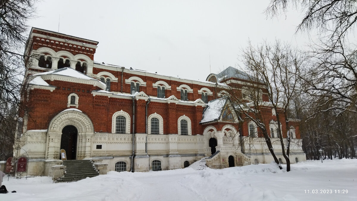 В моде ли «бабушкин» хрусталь? И немного о Музее хрусталя в Гусе