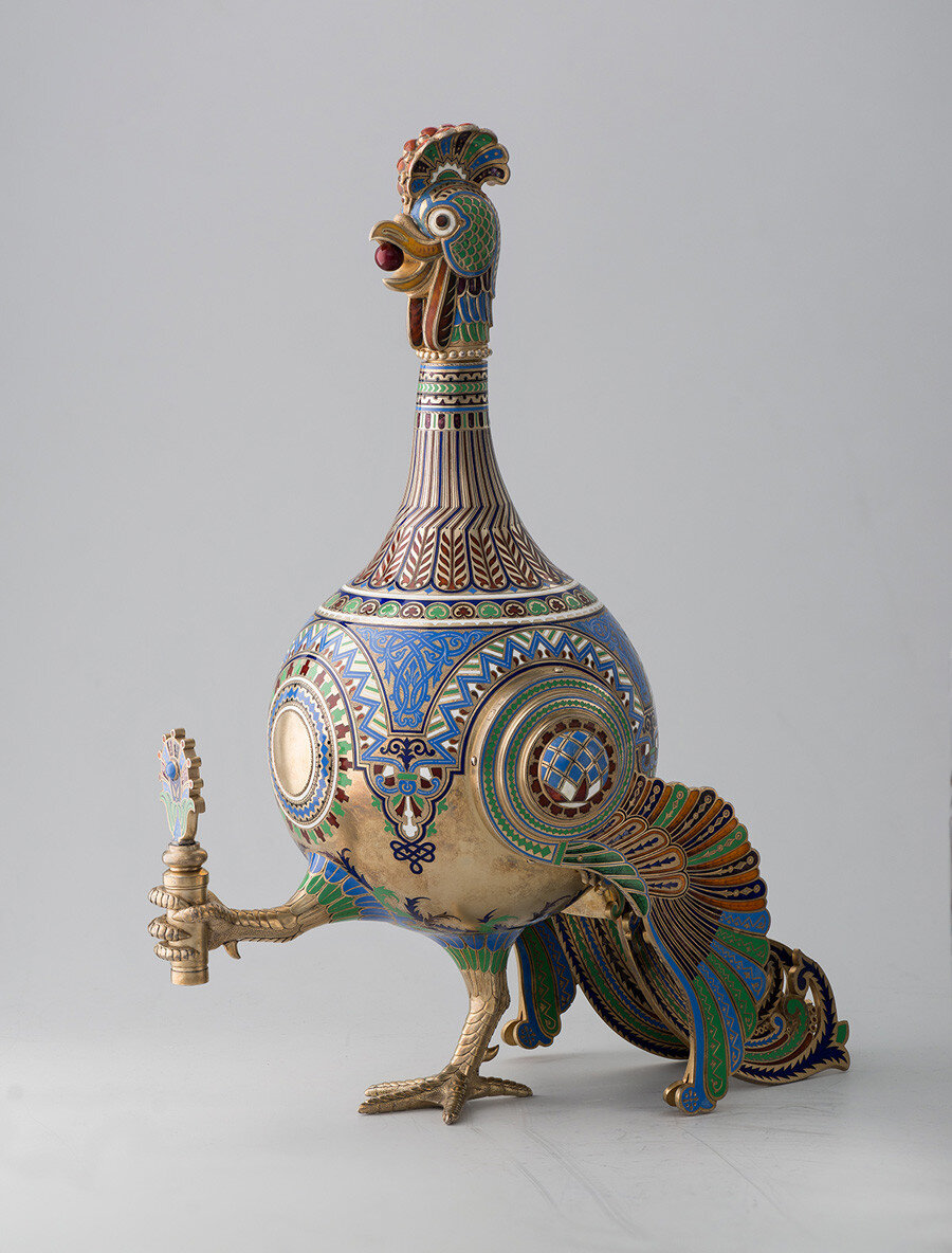 Иван Хлебников. Графин в виде петуха. 1880-е годы