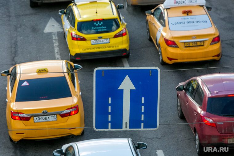    Россиян уже в сентябре 2023 года может ждать повышение цен на такси