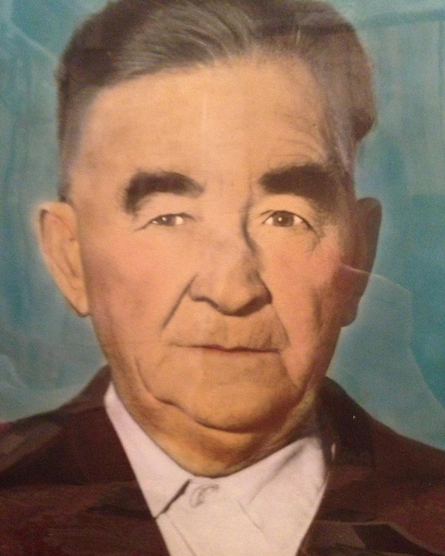 Рахматулин Гиняят Сибгатович, дед Камиля Ларина. Фото из Instargram актёра