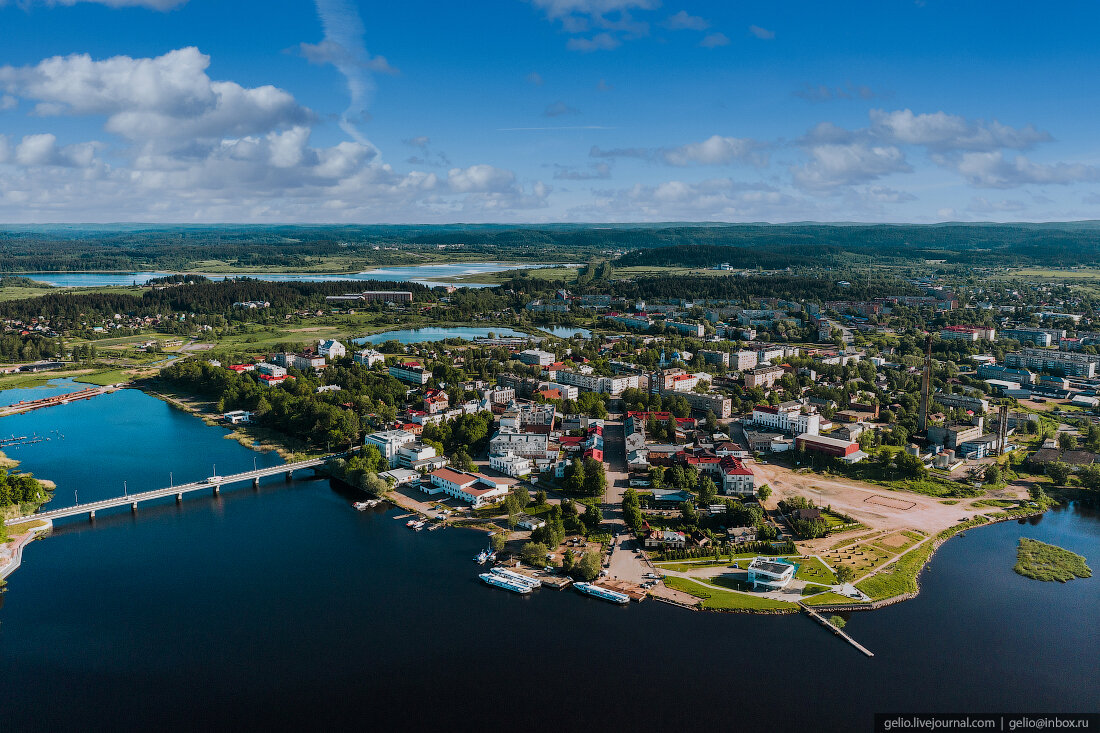 Ул карелия. Город Сортавала Карелия. Карельский город Сортавала. Карелия город Сортавала центр. Сортавала набережная Ладожского озера.