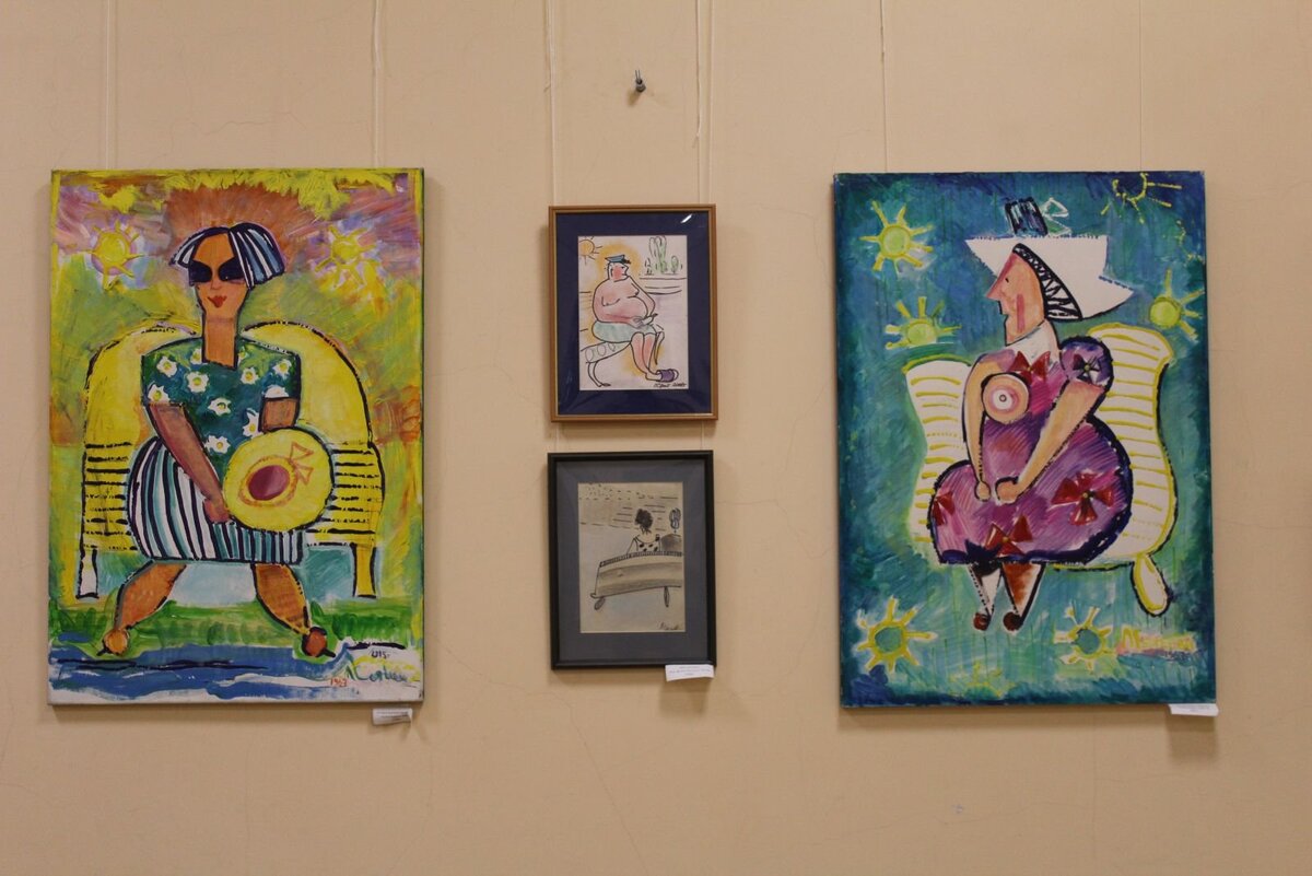 Выставка работ Ларисы Сергеевой // Фото с сайта Крымского этнографического музея 