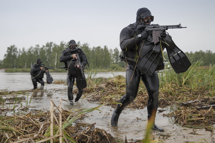 Боевые пловцы вооруженные АПС