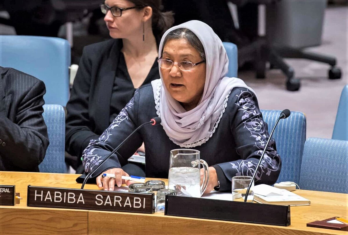 Хабиба Сараби, единственная женщина-губернатор Афганистана.