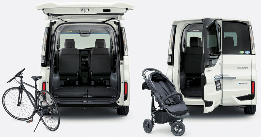 Одна из самых интересных фишек — уникальная двойная задняя дверь Waku Waku (в вольном переводе с японского — «захватывающая»).