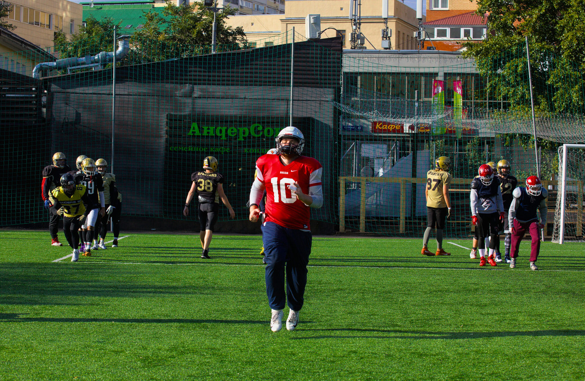 Тренировочный лагерь сборной России по американскому футболу. Фото: Михаил Клавиатуров (First & Goal)