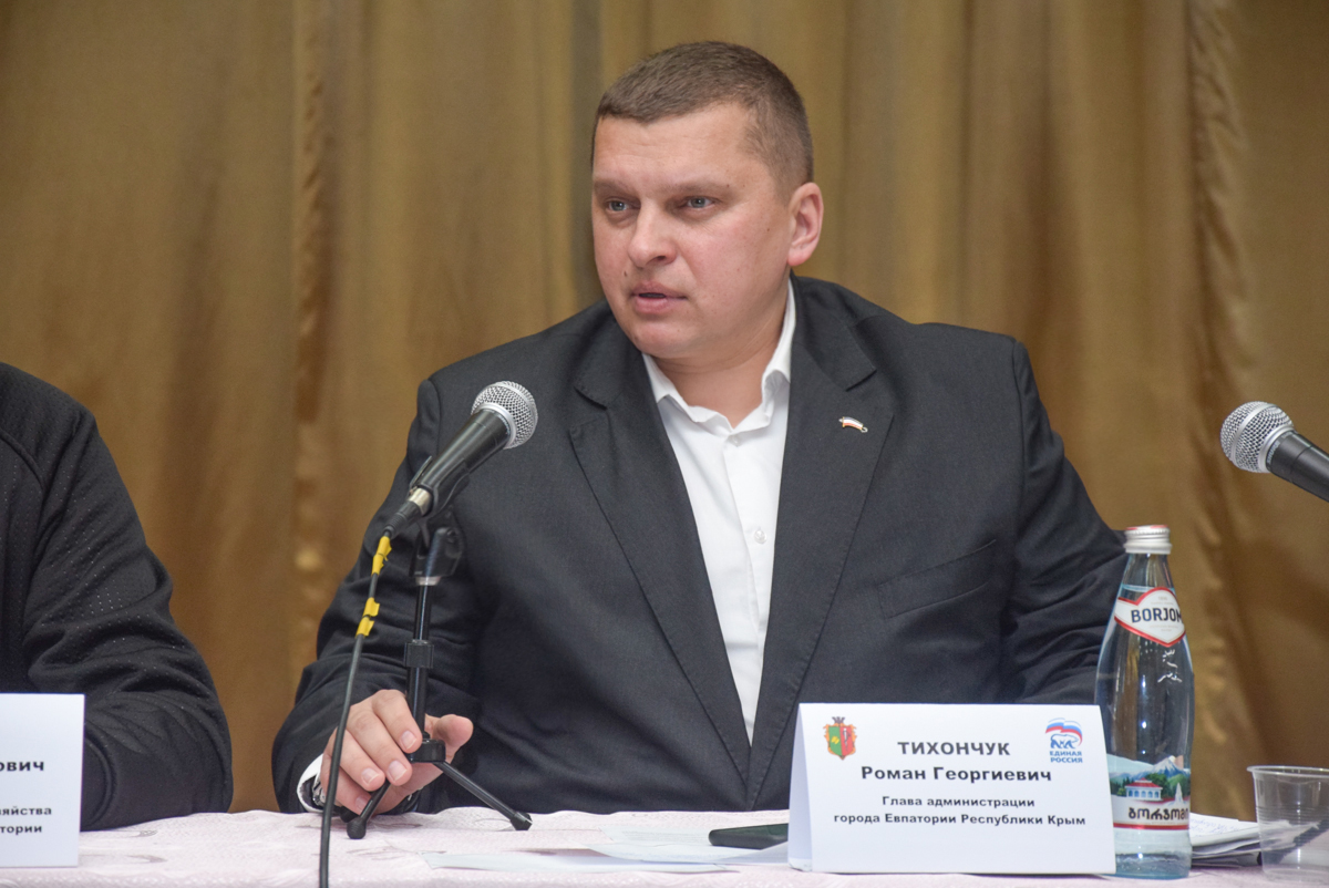 Чиновники Крыма не хуже коллег континентальной России, осваивают бюджет в личных интересах.0