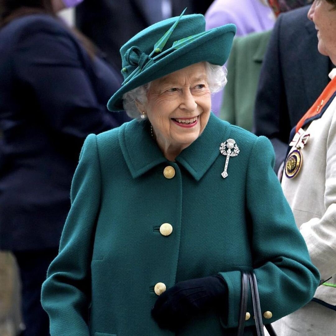 Елизавета II, @theroyalfamily