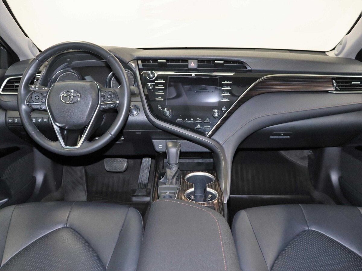 Toyota Camry 2020 в ОТТОКАР