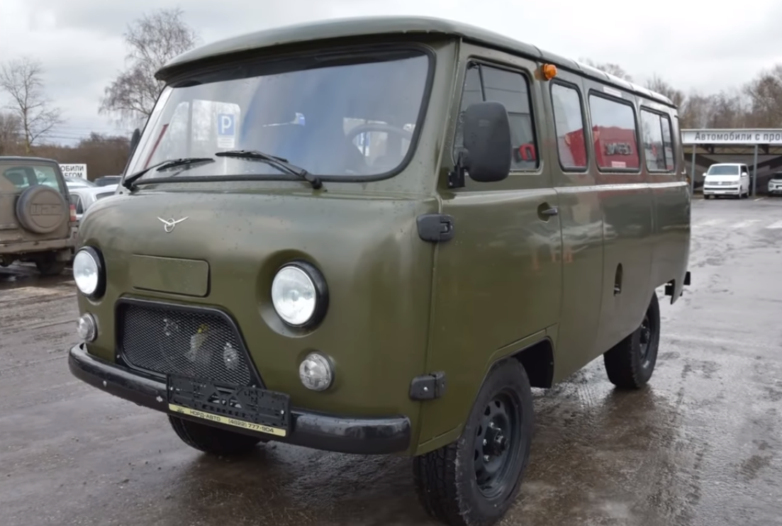 УАЗ-452