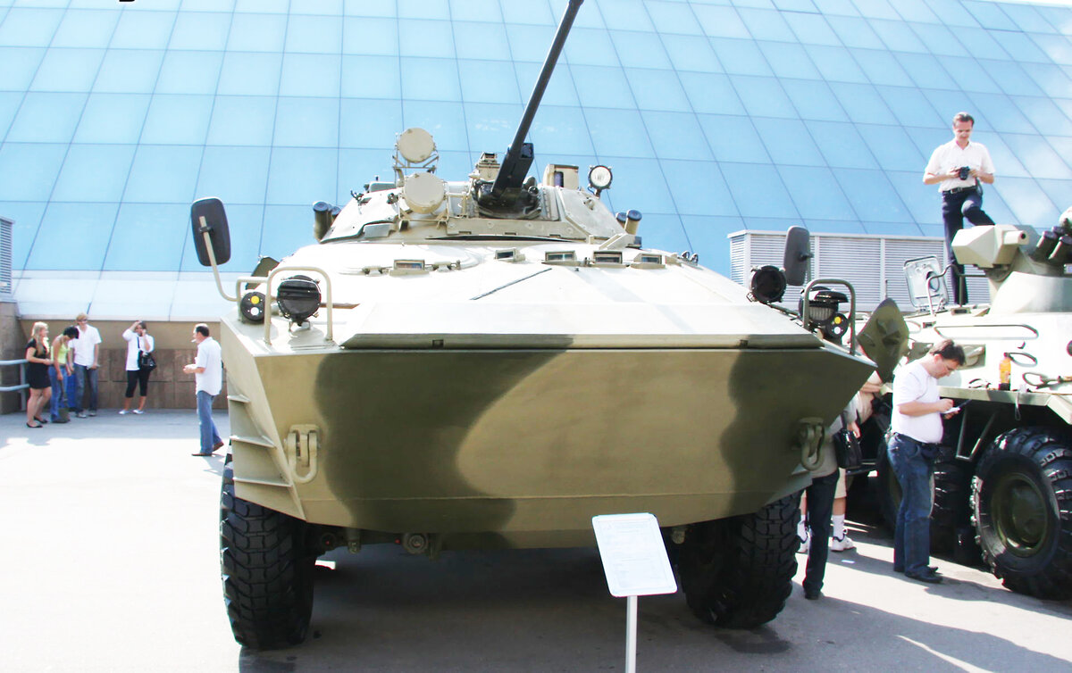 БТР-90 (Wikipedia.org)
