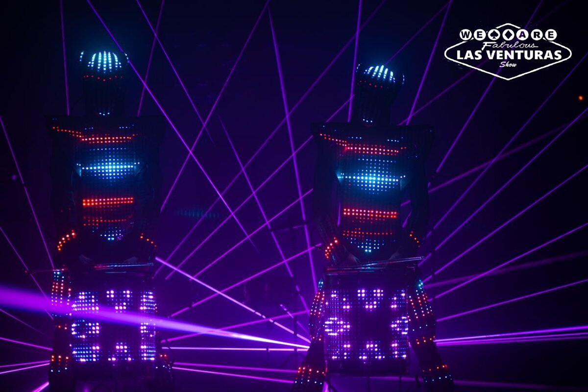 Знакомство с героями