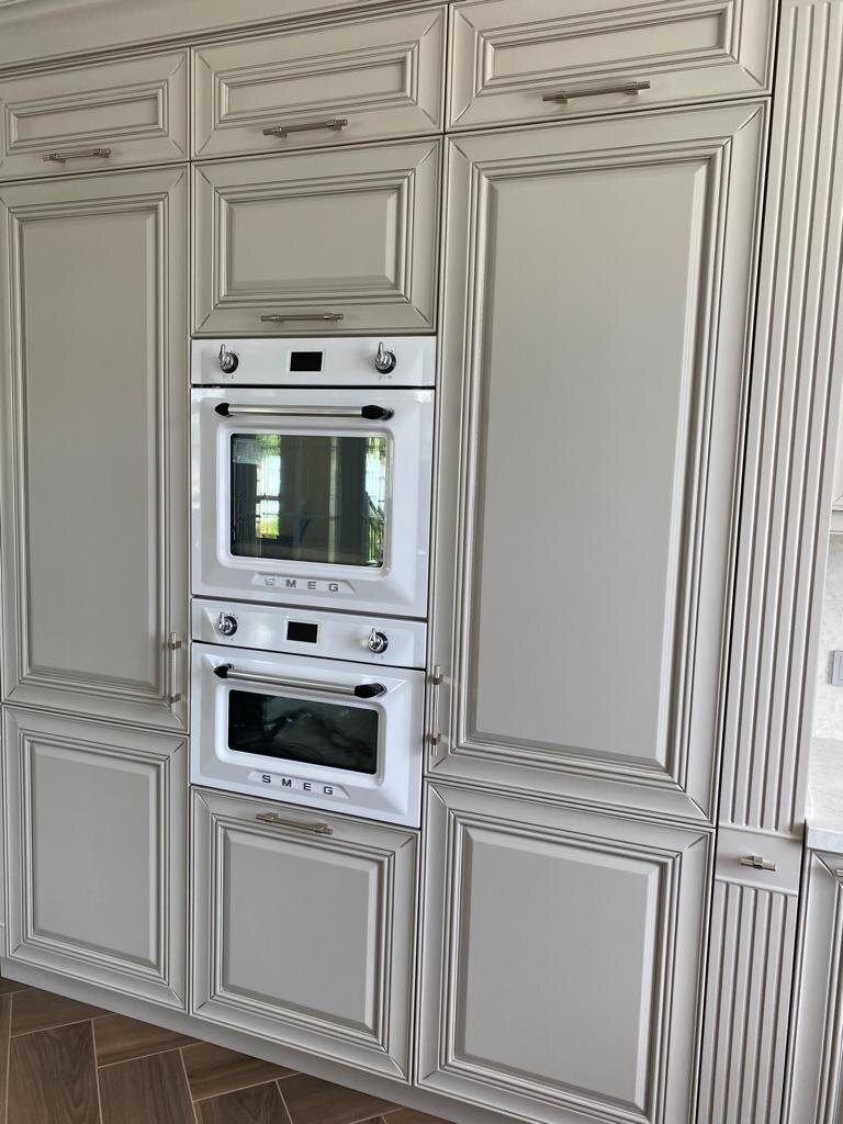 Многофункциональный духовой шкаф с пиролизом серии Victoria итальянского бренда Smeg 