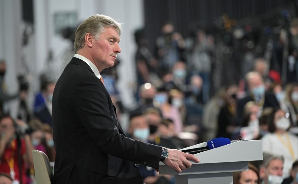 Пресс-секретарь президента России Песков заявил, что Киев может прекратить проведение специальной военной операции (СВО) России на Украине приказом сложить оружие