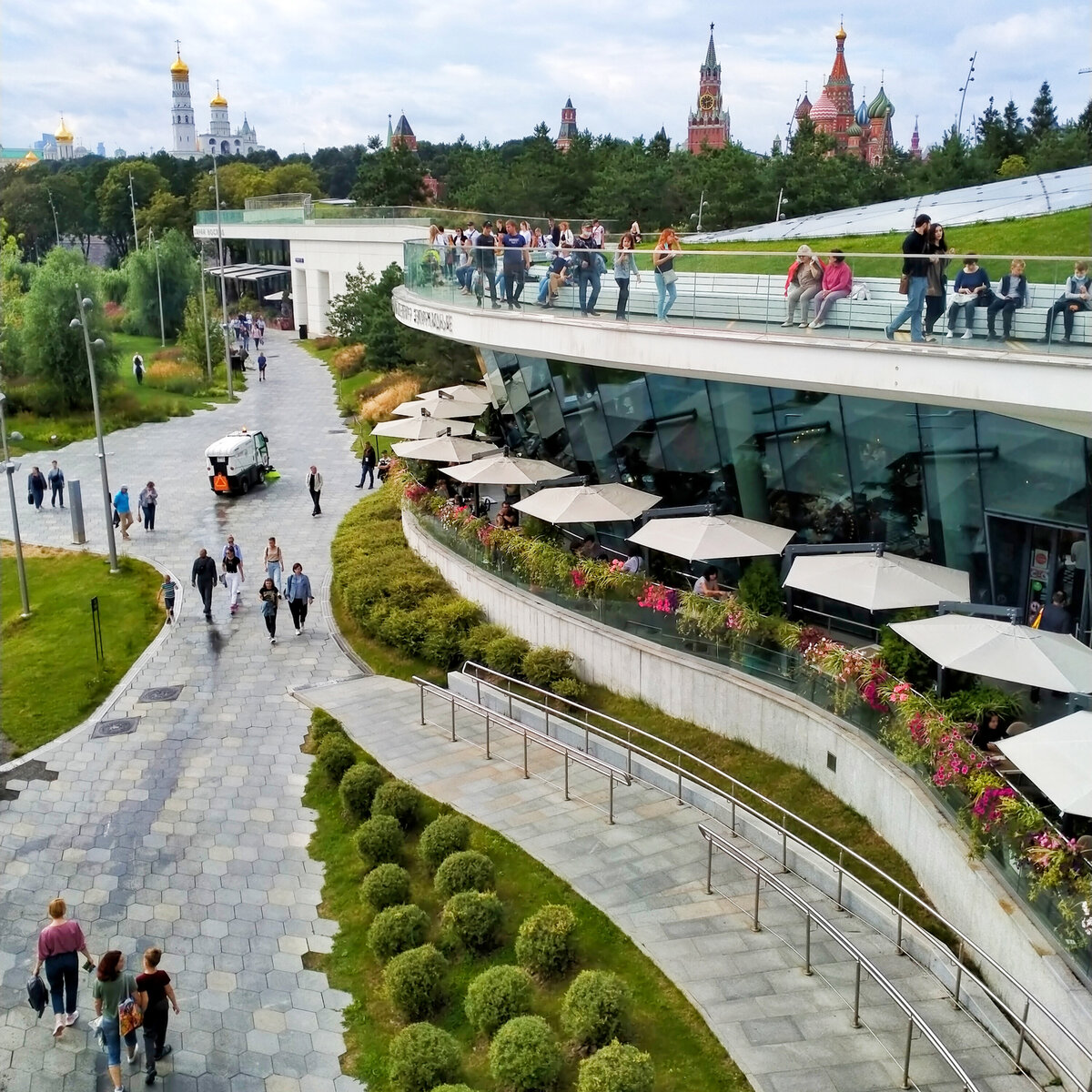 в парке зарядье