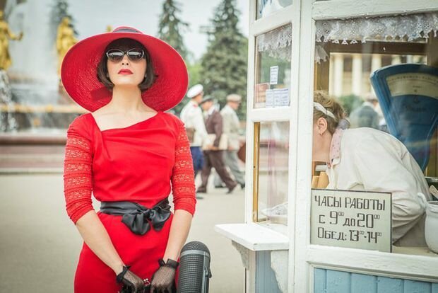 Кадр из сериала «Красная королева»