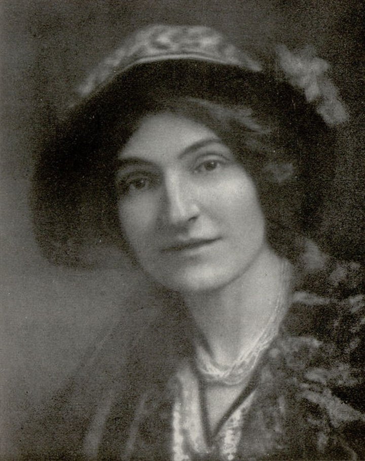 Забел Бояджян. Лондон, 1910-е. Фото: EVN Report