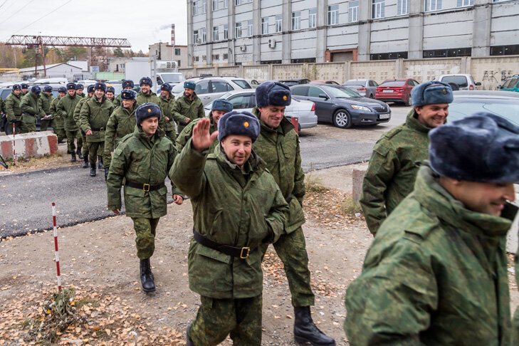    Мобилизованные обеспечены всем необходимым обмундированием. Фото Андрея Заржецкого