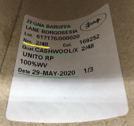 Метраж отмечен жетлым. Пряжа смотана в 2 нити, метраж каждой нити 4800 м, т.е. общий метраж смотанных нитей 4800/2 = 2400 м / 100 г