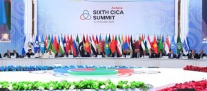    Фото: toptj.com Святослав Лавренко