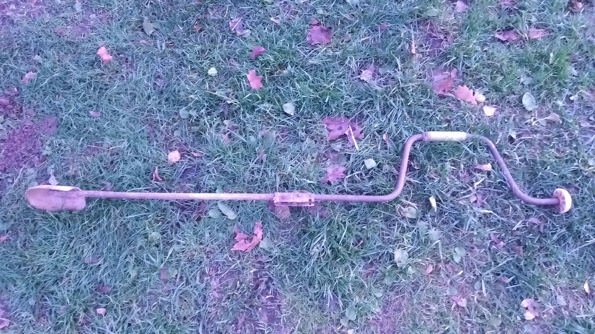 Ледобур "финская ложка"