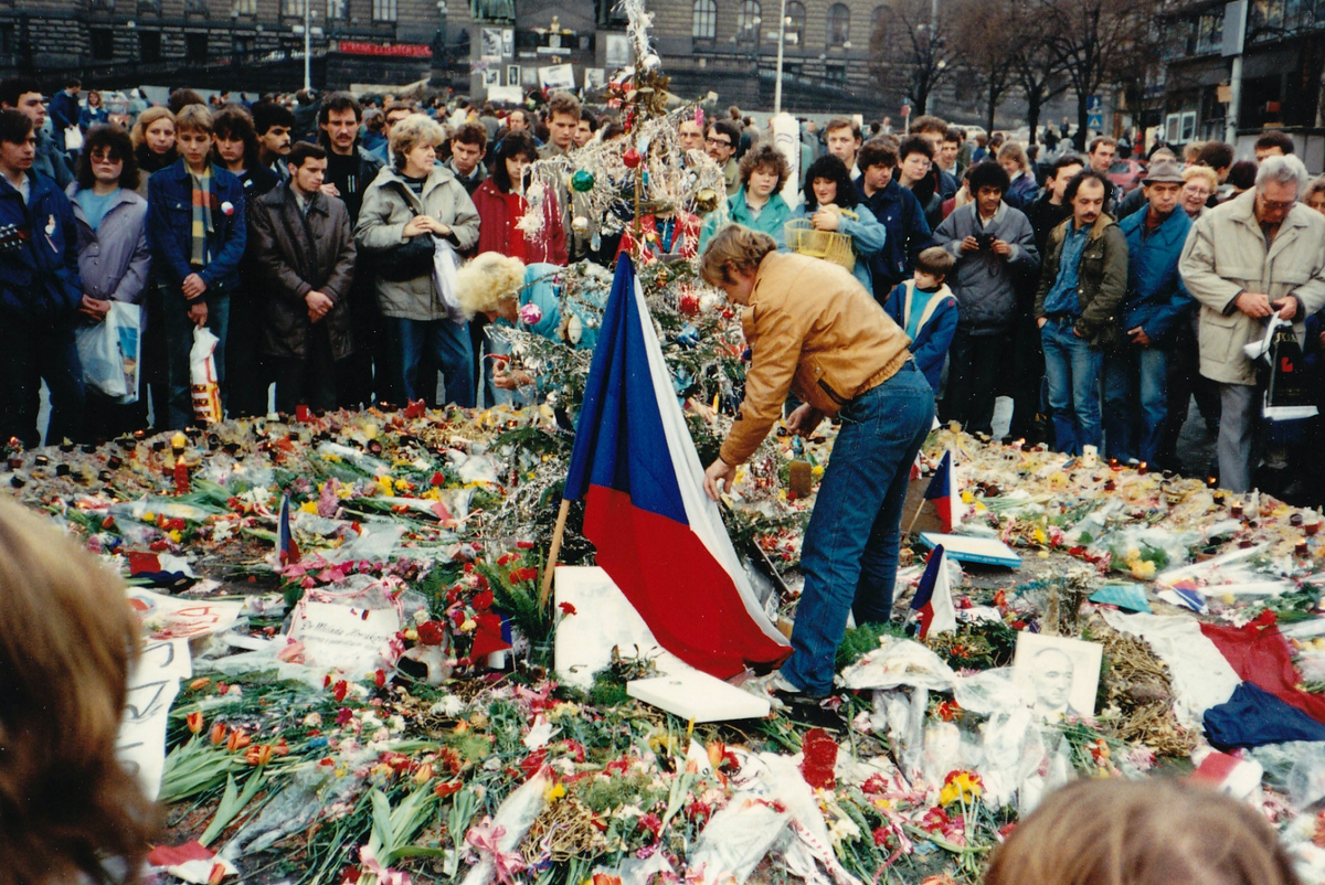 Бархатная революция. Чехословакия. 1989 Год. Бархатная революция 1989 г в Чехословакии.