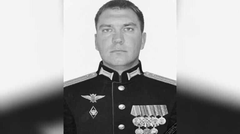    Сегодня Денис Паслер вручит государственные награды родственникам погибших летчиков ИЛ-76 Белов Михаил Александрович