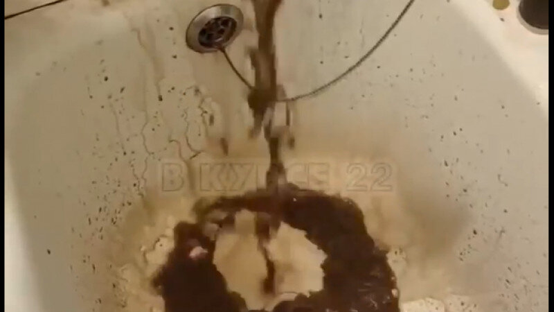     Грязная вода в Алейске В курсе 22