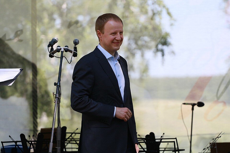     Виктор Томенко Олег УКЛАДОВ
