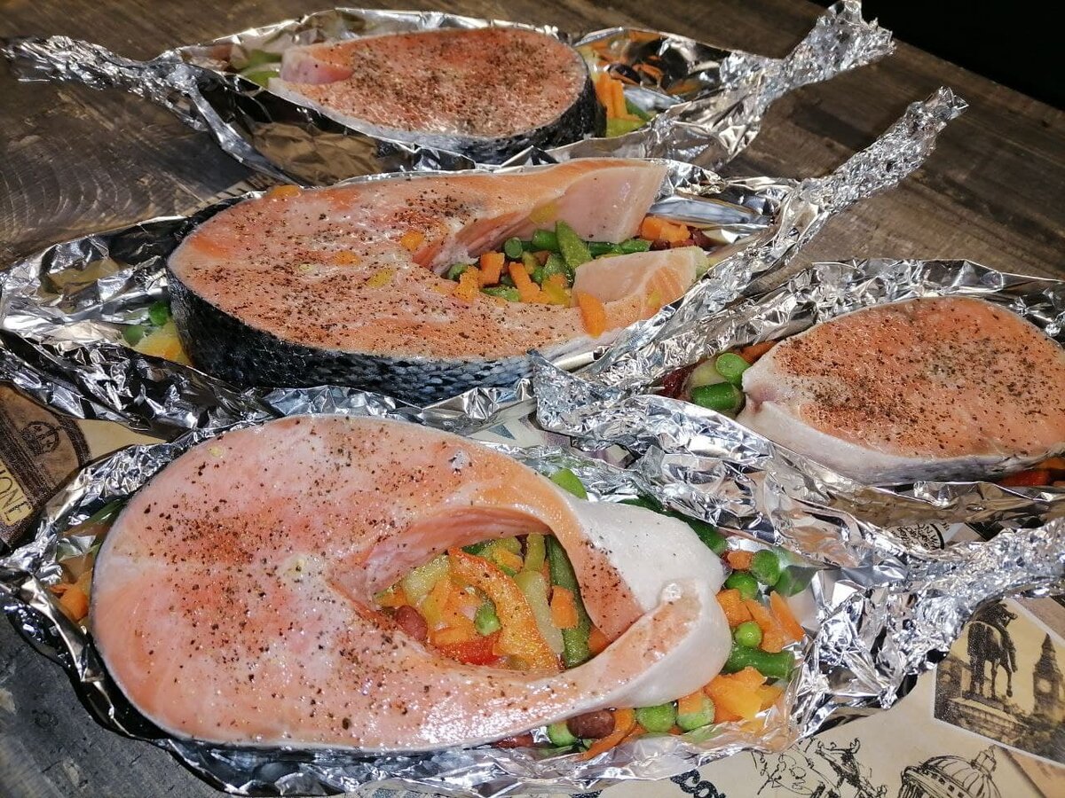 Рыба Судак с гарниром из овощей в духовке