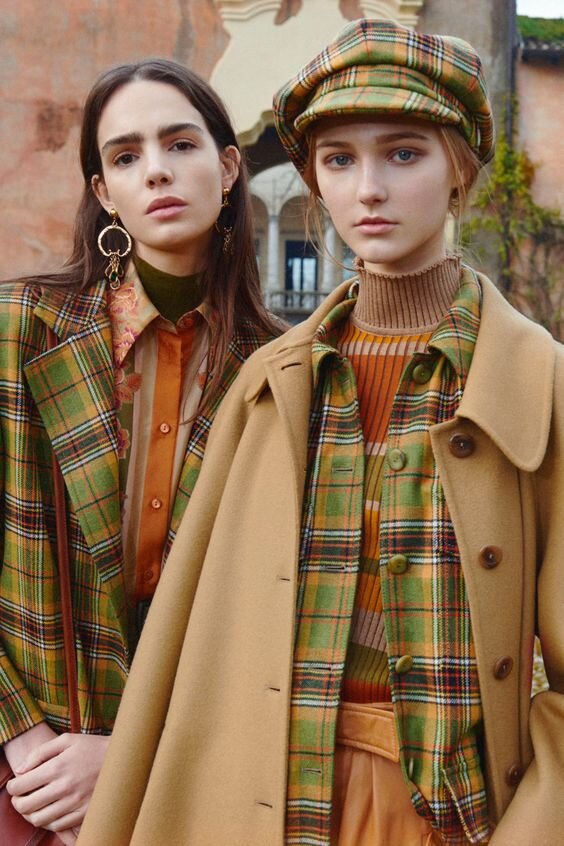 Alberta Ferretti Pre-Fall-Winter 2021. Все иллюстрации взяты в открытых источниках в сети.
