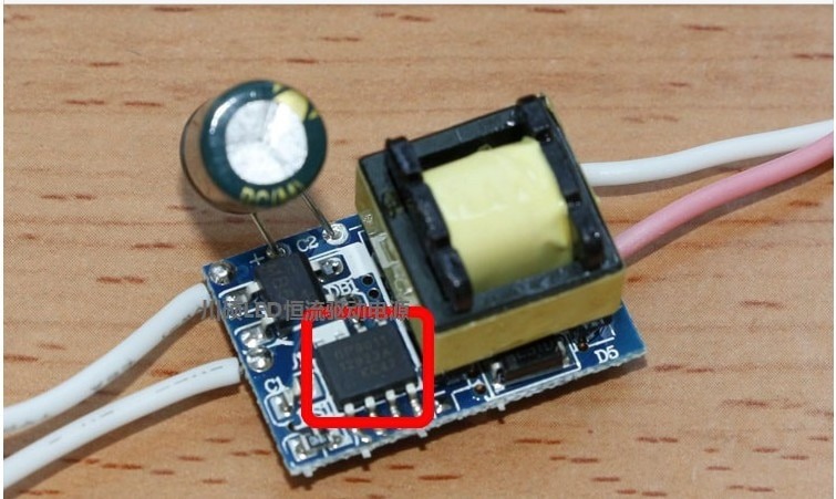 Светодиодный драйвер